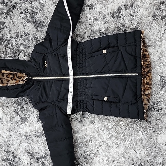 DKNY GIRLS BLACK WINTER JACKET, SIZE 5/6 DOUBLE SIDE, PRE-OWNED, ZIPPER, POCKETS - Picture 9 of 14